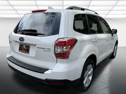 Used 2016 Subaru Forester 2.5i Premium w/ All-Weather Package AWD/4WD image 5