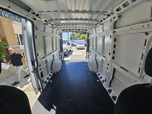 Used 2021 RAM ProMaster 3500 FWD image 14