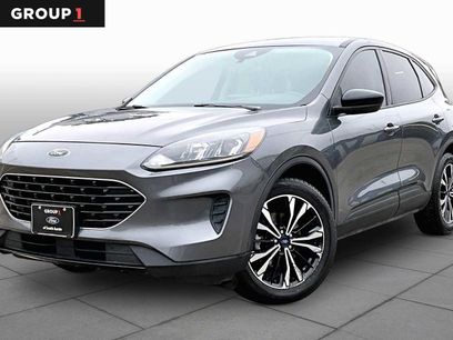 Used 2021 Ford Escape SE w/ SE Sport Appearance Package