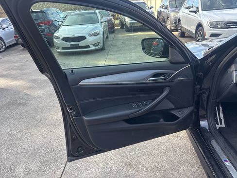 Used 2018 BMW 530i xDrive AWD/4WD image 7