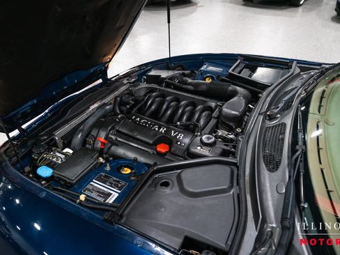 Used 2002 Jaguar XK8 Convertible RWD image 32