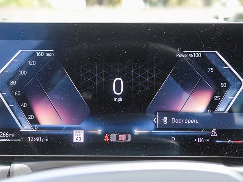 Certified 2025 BMW 330i Sedan image 23