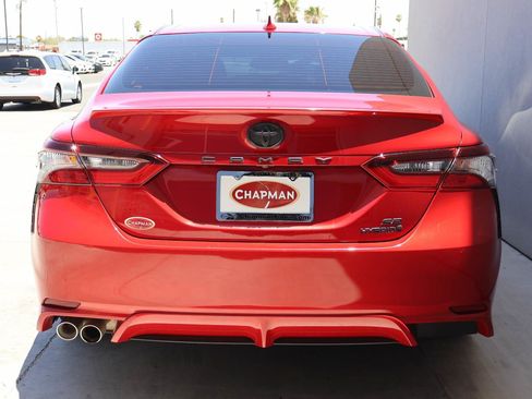 Used 2023 Toyota Camry SE w/ Audio Upgrade Package FWD image 4