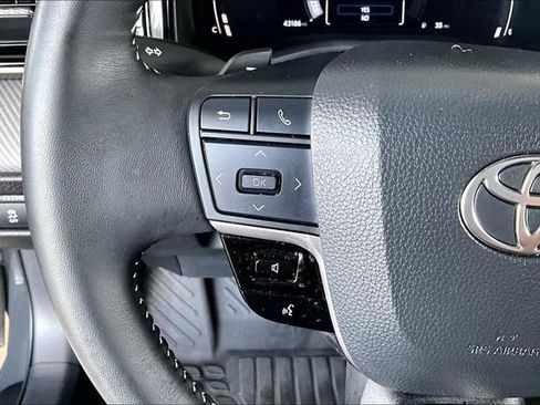 Used 2025 Toyota Camry SE w/ Multimedia Upgrade Package FWD image 10