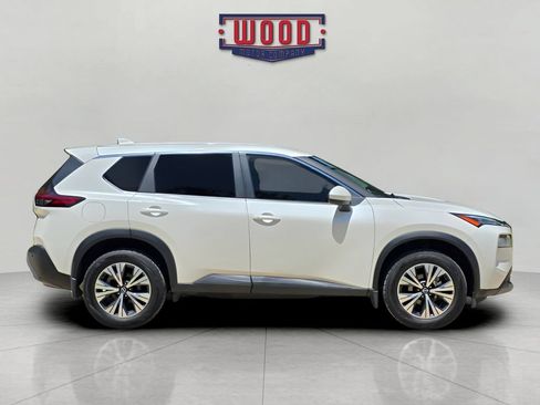 Used 2023 Nissan Rogue SV AWD/4WD image 2