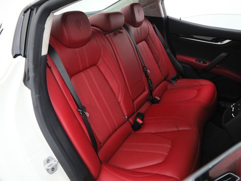 Certified 2023 Maserati Ghibli Modena RWD image 14