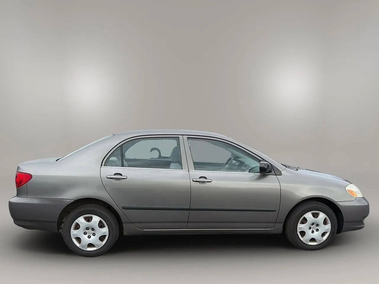 Used 2003 Toyota Corolla CE w/ Preferred Accessory Pkg FWD image 8