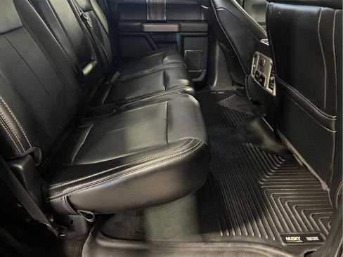 Used 2019 Ford F150 Lariat w/ Equipment Group 502A Luxury AWD/4WD image 18