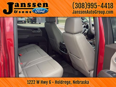 Used 2023 Chevrolet Silverado 1500 LTZ w/ Technology Package AWD/4WD image 17