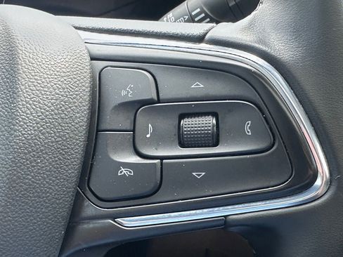 Used 2024 Buick Envista Sport Touring w/ Convenience I Package image 32