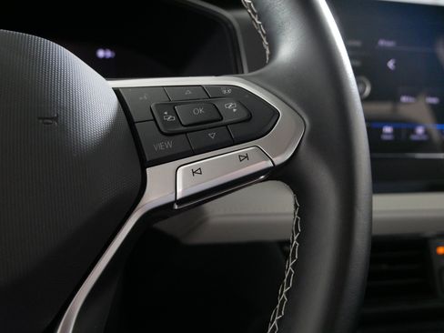 Used 2025 Volkswagen Taos S image 28