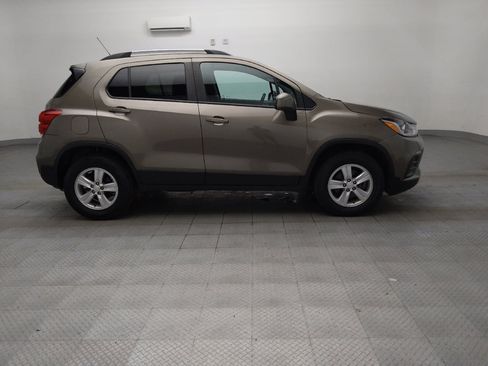 Used 2022 Chevrolet Trax LT AWD/4WD image 11