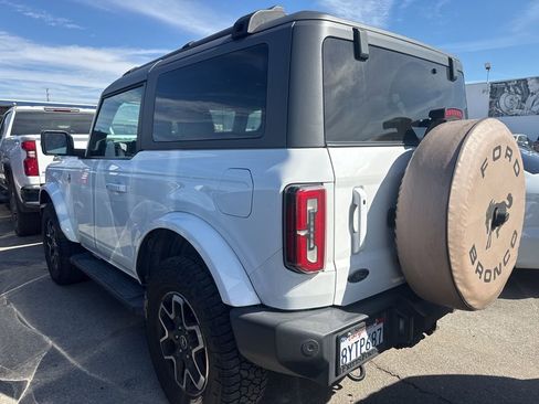 Used 2021 Ford Bronco Outer Banks image 6