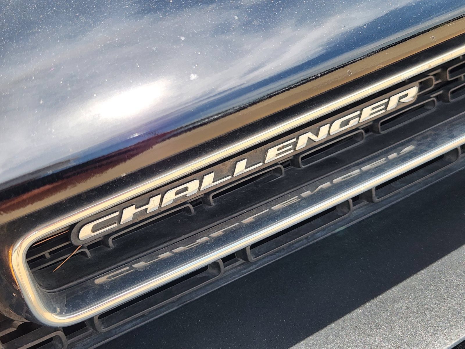 Used 2018 Dodge Challenger SXT RWD image 10