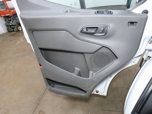 Used 2023 Ford Transit 350 DRW RWD image 31