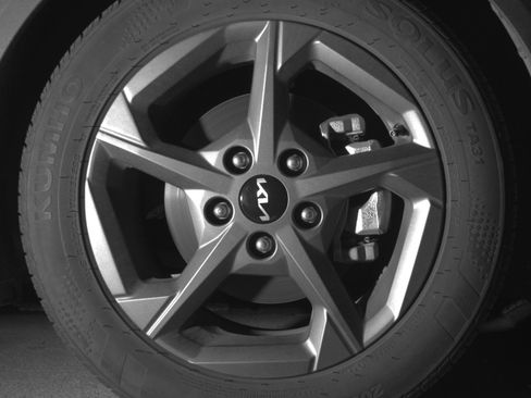 Used 2025 Kia K4 FWD image 13