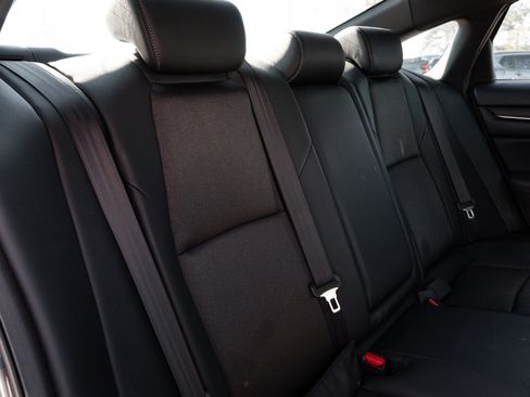 Used 2018 Honda Accord Sport image 31