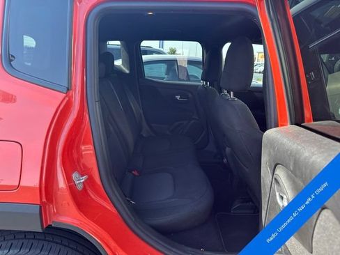 Used 2021 Jeep Renegade Latitude AWD/4WD image 6