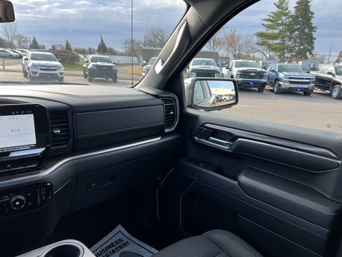 Certified 2022 Chevrolet Silverado 1500 LT w/ Safety Package image 13