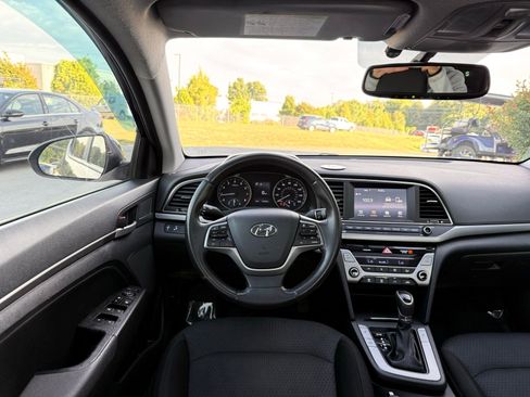 Used 2017 Hyundai Elantra Value Edition w/ Cargo Package FWD image 24
