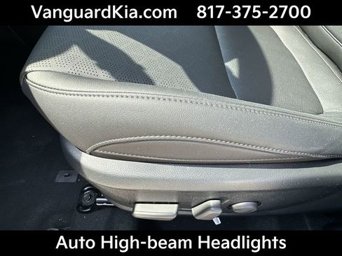 Certified 2026 Kia Seltos EX w/ EX Sunroof Package FWD image 16