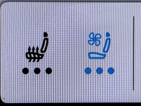 Used 2025 Volkswagen Atlas Cross Sport SE FWD image 20