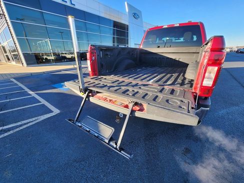 Certified 2022 Ford F250 XLT w/ XLT Premium Package image 28