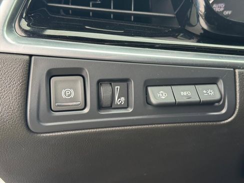 Used 2024 Cadillac XT6 Premium Luxury w/ Technology Package image 14