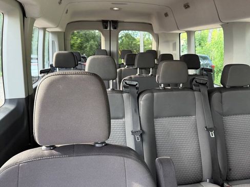 Used 2022 Ford Transit 350 XLT RWD image 15