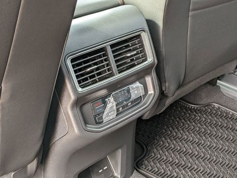 New 2026 Volkswagen Atlas Peak Edition image 24