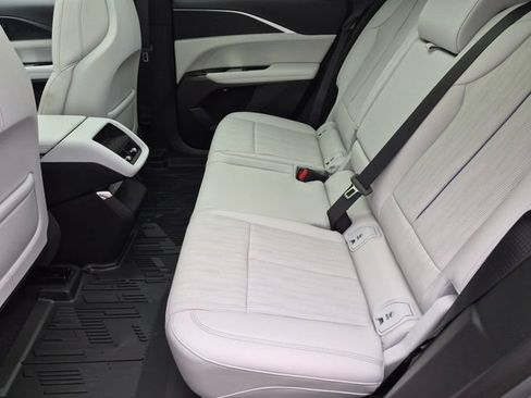New 2026 Cadillac Lyriq Sport w/ LPO, Floor Liner Package AWD/4WD image 21