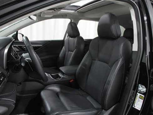 Used 2023 Subaru Outback Limited image 5