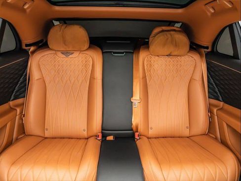 Used 2021 Bentley Flying Spur V8 image 15