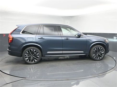 New 2026 Volvo XC90 T8 Ultra image 8