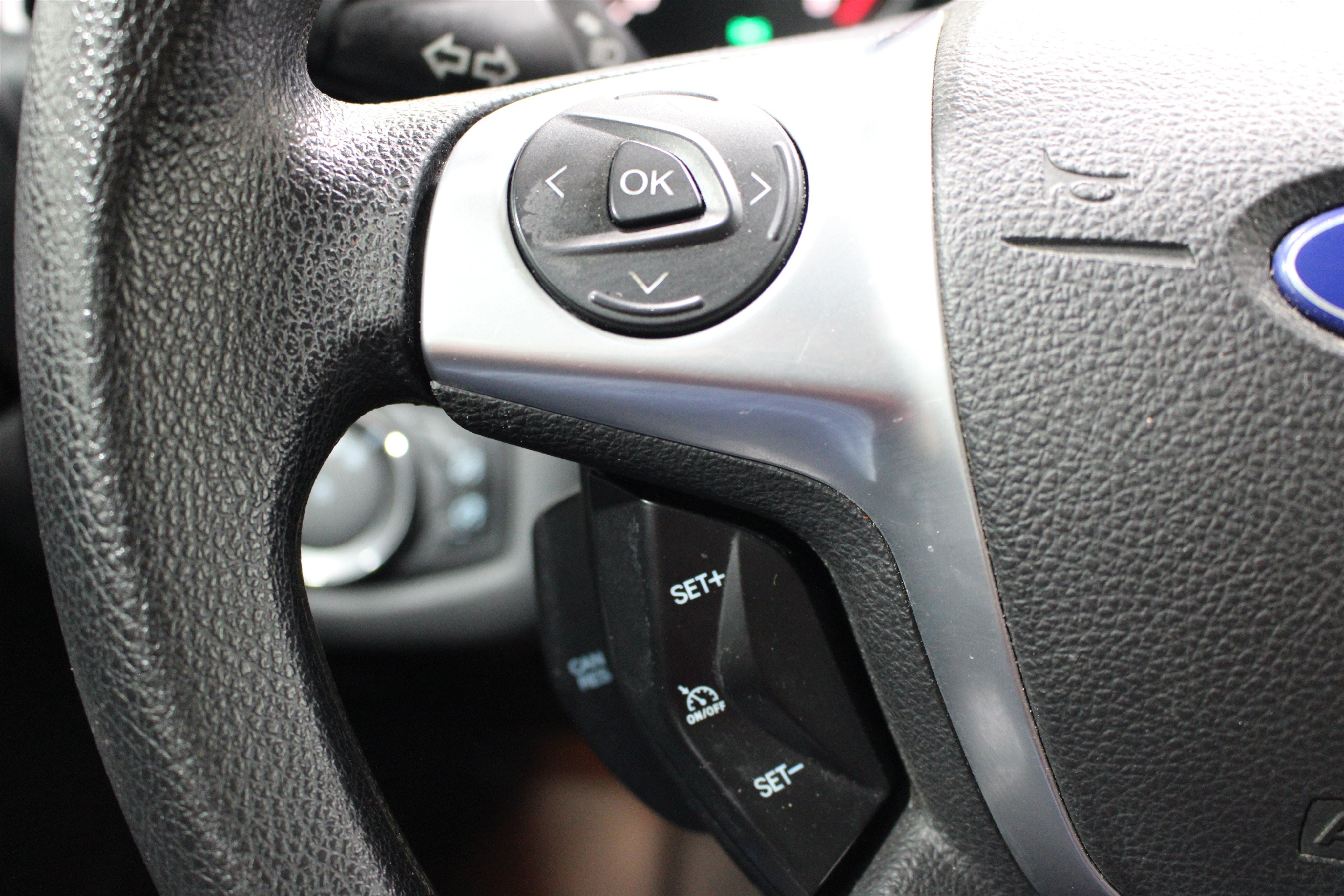 Used 2014 Ford Escape SE w/ SE Chrome Package FWD image 12