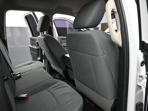 Used 2014 RAM 1500 Express image 17