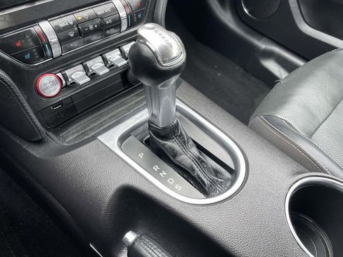 Used 2019 Ford Mustang Premium image 42