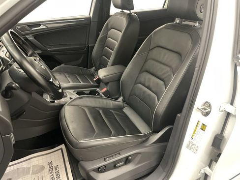 Used 2019 Volkswagen Tiguan SEL Premium R-Line AWD/4WD image 14