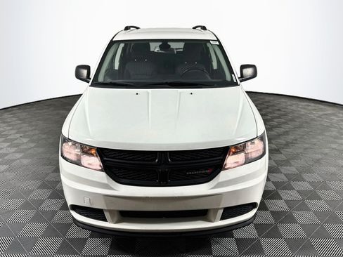 Used 2020 Dodge Journey SE w/ SE Popular Equipment Group FWD image 2