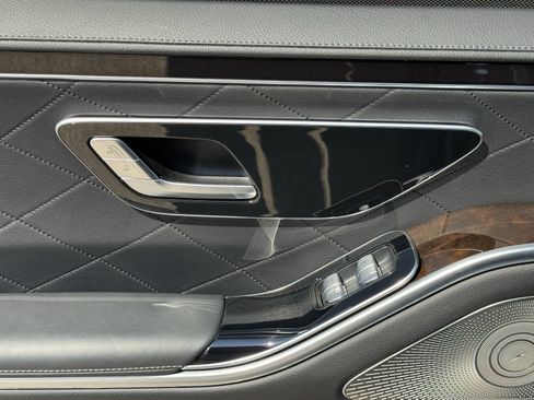 Used 2021 Mercedes-Benz S 580 4MATIC Sedan image 32