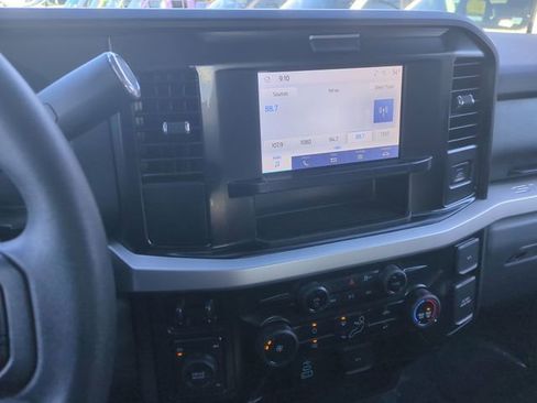 Used 2025 Ford F250 XLT image 35