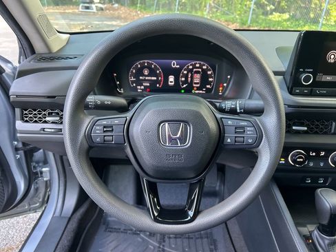 Used 2023 Honda Accord EX image 20