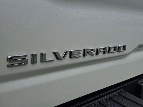 Used 2023 Chevrolet Silverado 3500 High Country w/ Safety Package II image 19