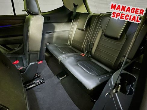 Used 2024 Volkswagen Atlas SEL image 28