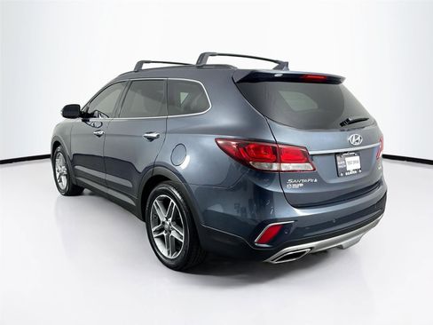 Used 2017 Hyundai Santa Fe SE Ultimate image 8