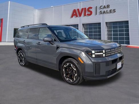 Used 2025 Hyundai Santa Fe SEL image 3