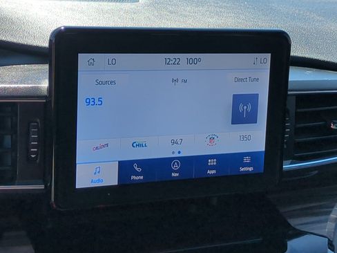 Used 2022 Ford Explorer Limited w/ Class IV Trailer Tow Package AWD/4WD image 22