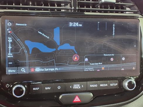 Used 2024 Kia Soul EX w/ Option Group 015 FWD image 18