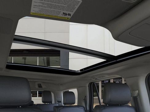 New 2025 Ford Expedition Platinum w/ Driver's Package image 22