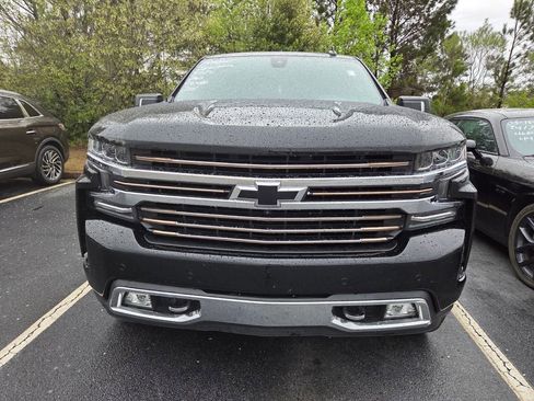 Used 2021 Chevrolet Silverado 1500 High Country w/ Technology Package image 2